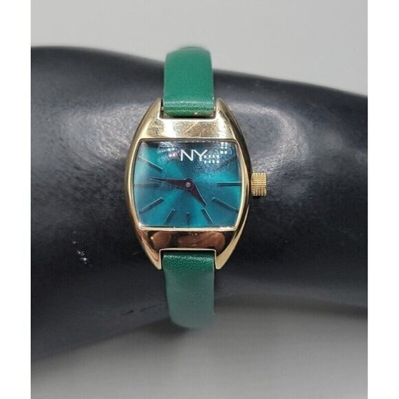 XNY By Seiko Ladies Quartz Watch 7" Urban Green Gold Tone Case BV8100X1 - Picture 1 of 16